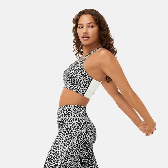 NWOT Outdoor Voices Doing Things bra, Snow Leopard size S - Picture 1 of 5